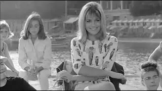 Catherine Spaak filmszerepei: ELŐZ&Eacute;S &ndash; v&eacute;gj&aacute;t&eacute;k  &ndash; magyarul