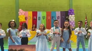 Eu não tenho palavras para falar oh que eu sinto pelos meus filhos 🎓🎓🎓🎓🎓🥰😍😭😭💚❤️💙💛🌻🌻🧩🧩🎗️🎗️🍀🍀🍀🇧🇷🇧🇷🇧🇷