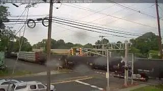 BigTrains.TV 8/18/15 06:44 sb mix CSX 5242, 5265 Q433 2 parts