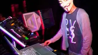 Zomby - Untitled 777 (720p)