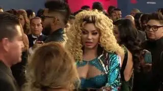16th Latin Grammy Red Carpet B-Roll Sofia Reyes - Shit News.