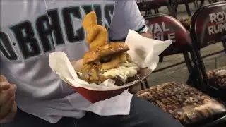 RoyalRumble Burger and gives it his expert review.