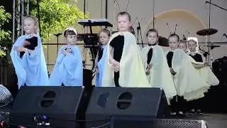 28.05.2017  dni gąbina taniec motyli