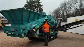 Cribleuse POWERSCREEN WARRIOR 600