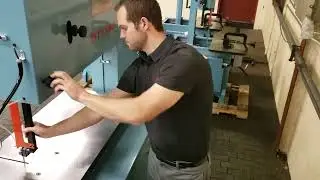 Roll-In DT1340 Deep Throat Vertical Band Saw Product Demo