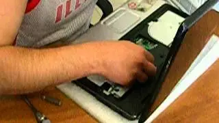 Как разобрать и собрать ноутбук Compaq Presario CQ61 (316ER) часть 1