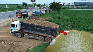 Start!Processing Landfill Using Expert  Bulldozer&rsquo;s SHANTUI Pushing Soil,Dump truck pouring combine.