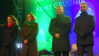 Tłumy na jarmarku na pl. Jagiellońskim