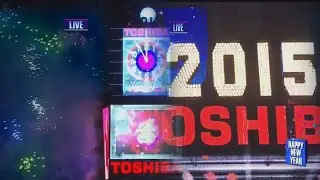 New Year's Ball Drop 2015 (With Fireworks)