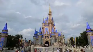 Walk Around A Busy Magic Kingdom in 4K | Veterans Day 2020 Walt Disney World Orlando Florida