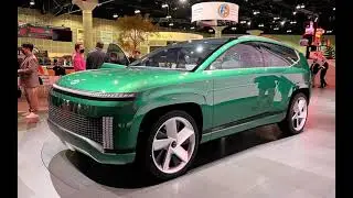 The Hyundai Seven Concept previews the Hyundai Ioniq 7 SUV.