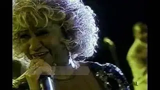 Celia Cruz - Andrea Echeverri. La Vida es un Carnaval. Concierto Homenaje en Bogotá. 1999.