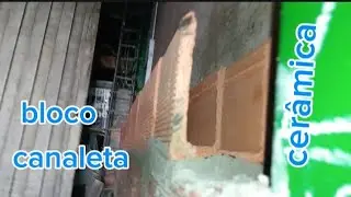Canaleta bloco cer&acirc;mica na parede assentamento. 