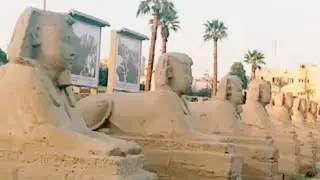 L, all&eacute;e des sphinx, entre lesTemples de Karnak,et leTemple de Louxor.partie .1. طريق الكباش،جزءأول