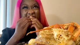 Mad Crab leg boil about the Popeye chicken sandwich! 🦀