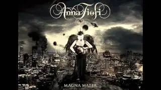 Anna Fiori-M&aacute;s all&aacute;