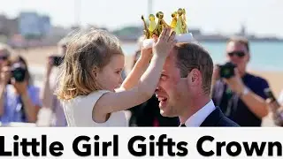 Little Girl Gifts Crown to Duke of Cambridge on Blackpool Visit || Emotional Stories