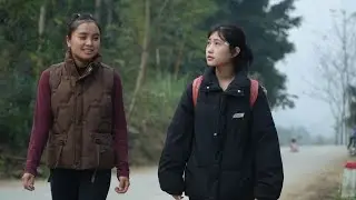 Ly Thi Di met someone she had helped before.Ly Hien Nuong