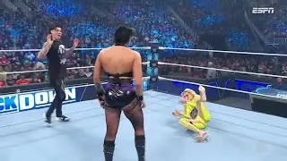 Charlotte Flair y Rhea Ripley se atacan Brutalmente - WWE SmackDow 17 de Marzo 2023 Español Latino