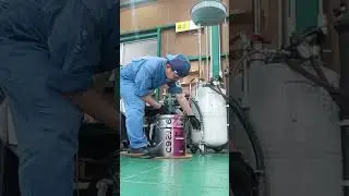 Car Engine Oil Changing Machine