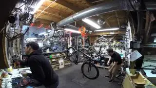 Watch a Felt F1 bike build in 8 minutes