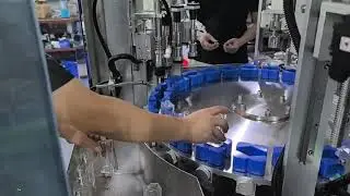 Semi-automatic Perfume Filling Machine
