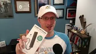 Unboxing: Invoxia GPS Tracker for the Helium Network