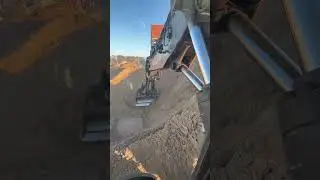 Troszkę załadunku Volvo ec250 Volvo Ew 140d i Volvo A 30c