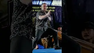 Keren Sekali Masa Orang Bule Bisa silat Jurus Pamonyet!!!