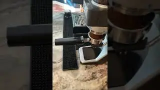 How to Make an Americano on The Gaggia Classic Pro #shorts