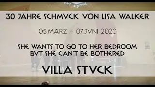 100 Sekunden Lisa Walker in der Ausstellung SHE WANTS TO GO TO HER BEDROOM BUT SHE CAN&lsquo;T BE BOTHERED