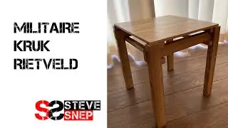 Militaire kruk (design: Gerrit Rietveld)