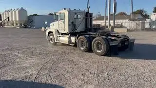 2003 Freightliner FLD120 - Auction on 12/16/2025