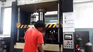 hydraulic press multi cylinders big gas stove cover metal deep drawing machine with servo system