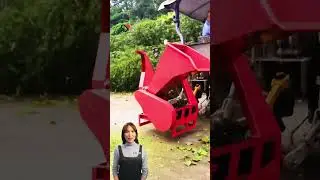 The self-feeding mechanism of the tree branch crusher #fcnfm #shorts #shredder #wood