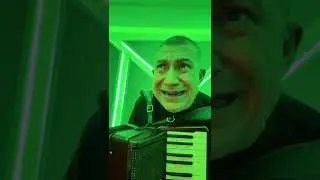 Stefan De La Barbulesti - noi plângem mereu și bem sărbători nu mai avem