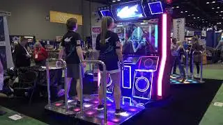 StepManiaX DELUXE by Step Revolution (IAAPA 2022)