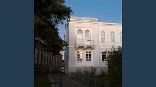 Blue That Doesn&rsquo;t Ask