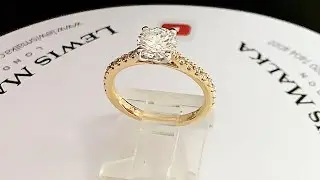Classic Solitaire Diamond Engagement Ring with Diamond Shoulders in Yellow Gold | Suzie Ring