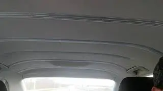 Tetto auto scollato