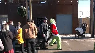 Casper cops stop Grinch from stealing Christmas tree