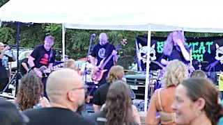 Blackcat Manor.....Put me Back together.(live)