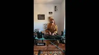 HUGEL live performance - 