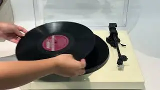 📀 Discover Our Cost-Effective Suitcase Turntable! 📀