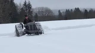 Ferguson TEA-20 Gråtass med belter og ski