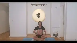 60-Min Pranayama Class: Nadi Shodhana & Bhastrika for Energy Balance | Yogveda