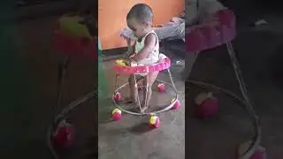 Sadakat play with mom video......