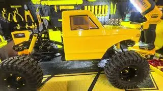 New Redcat Ascent Fusion with new RC4WD 100mm Bilstein shocks.
