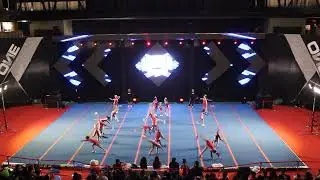 Miniwhite cheerleader Lincoln college Huechuraba Oneleague video competencia 30nov 