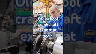 Old school crankshaft machining by our very skilled machinist ✅